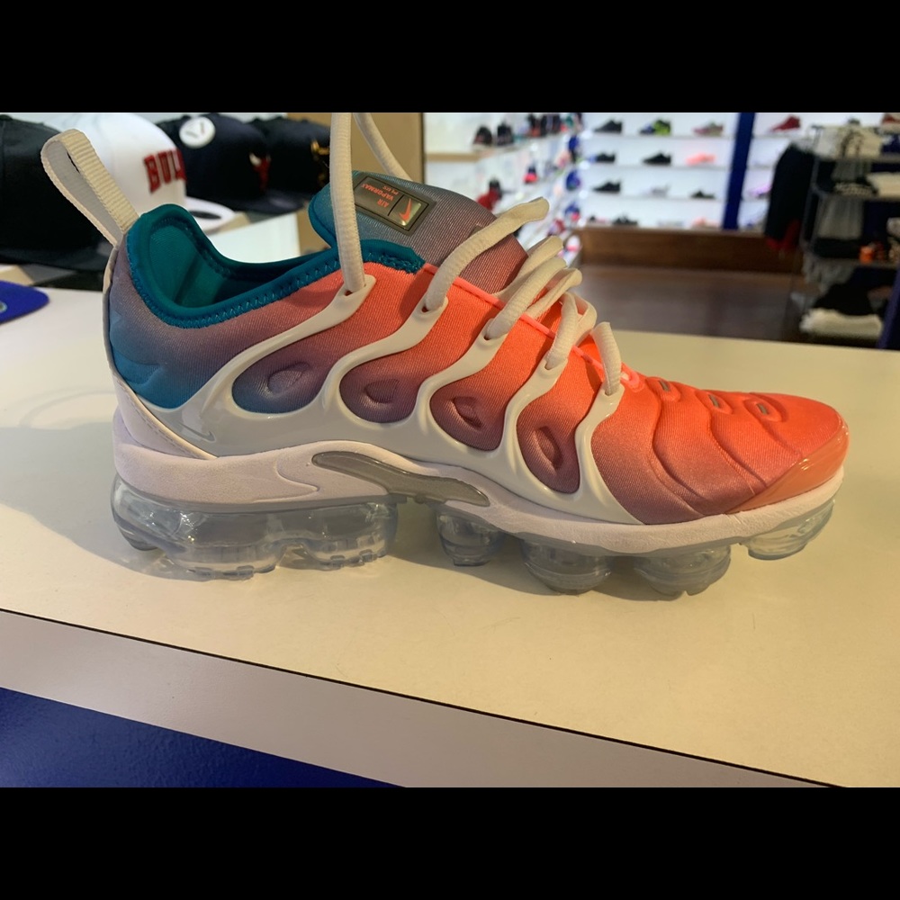 Women’s Nike air Vapor Max plus